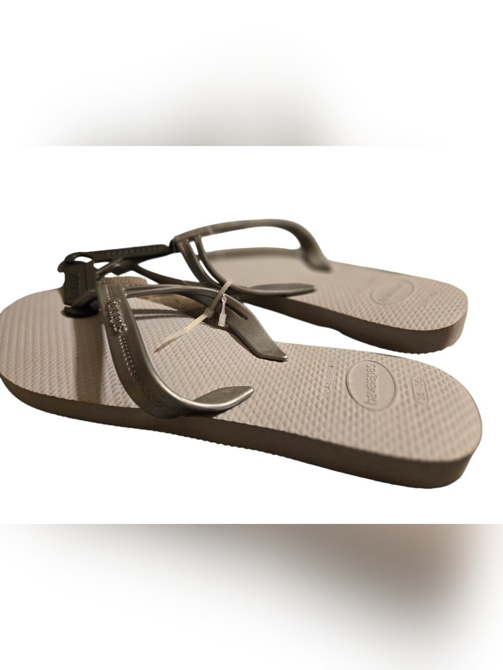 Havaianas Elegance Silver/Gray Size 6 NWT